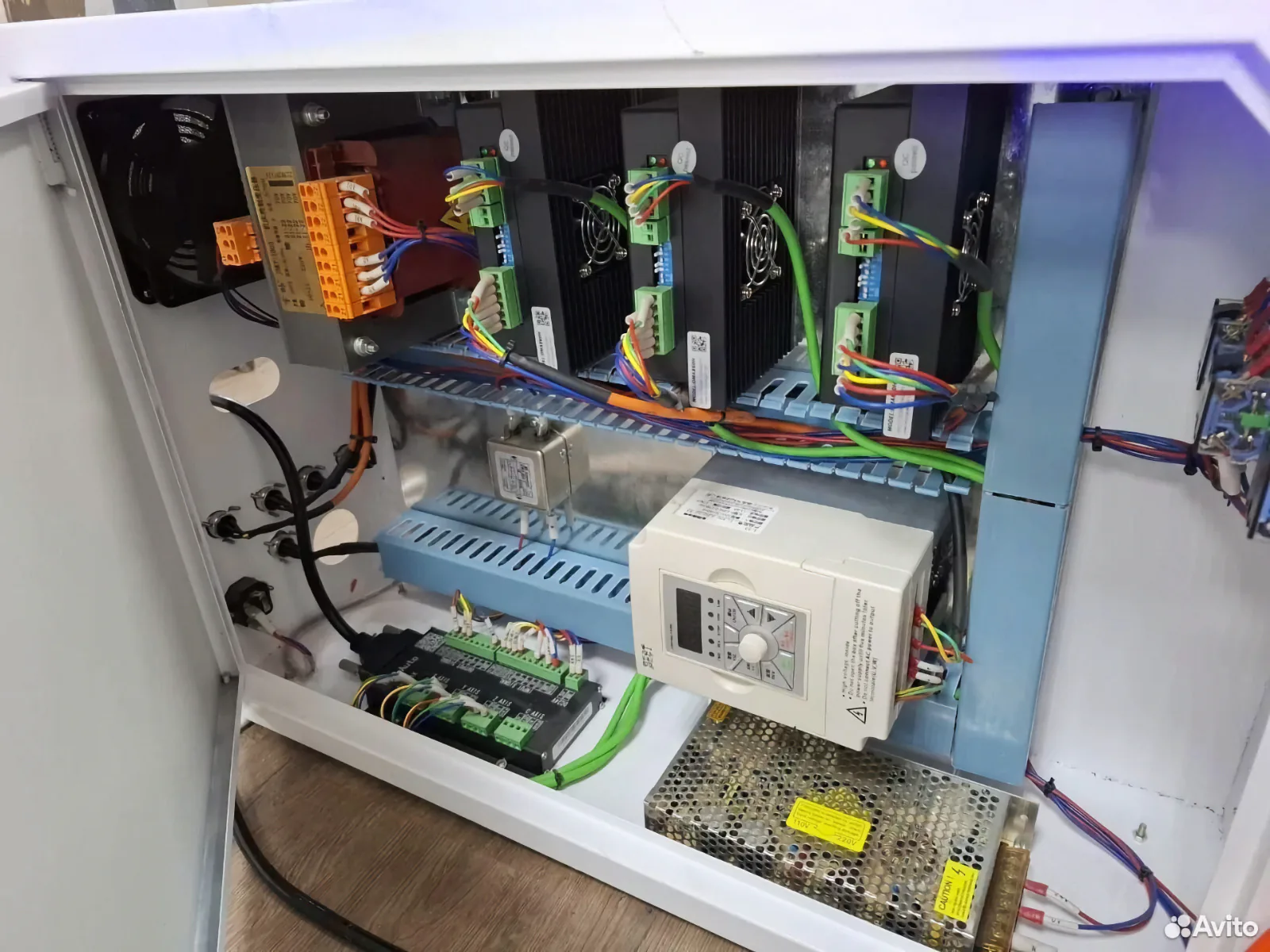 Настольный фрезерный станок с ЧПУ | 400x400x200 | 1,5 кВт | Inectra фото 6