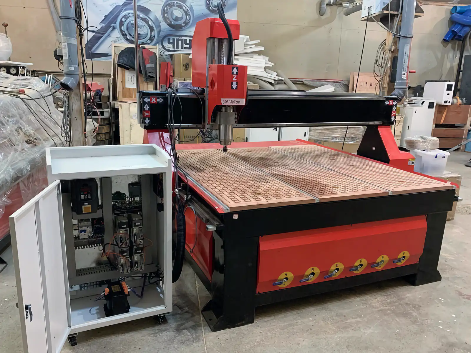 Фрезерный станок с ЧПУ | 1600x1600x300 | 2,2 кВт | Inectra