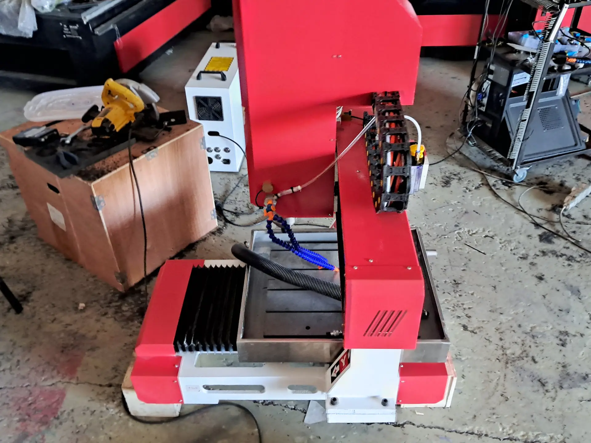 Фрезерный станок с подачей СОЖ | 400x400x200 | 2,2 кВт | Inectra фото 4